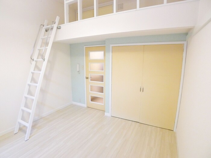 物件内観写真3　(居室)