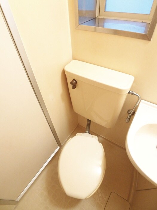 物件内観写真12　(トイレ)