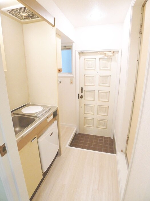 物件内観写真14　(玄関)