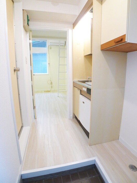 物件内観写真15　(廊下)