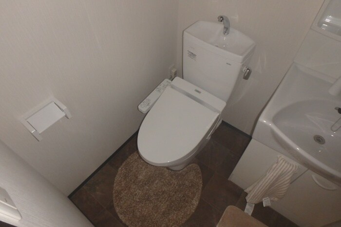 物件内観写真11　(トイレ)