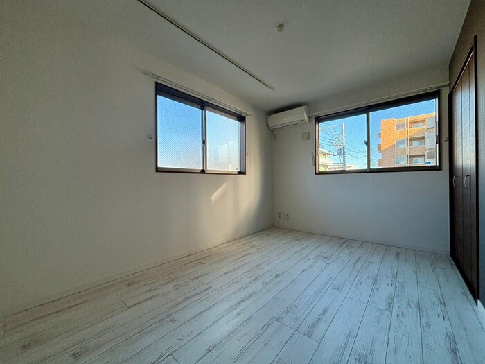 物件内観写真8　(居室)