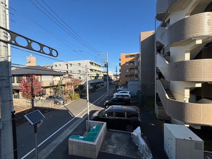 物件内観写真22　(室内からの展望)