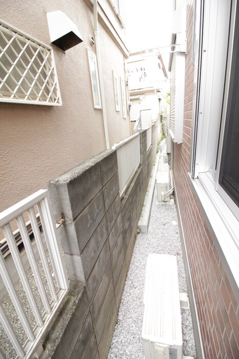 物件内観写真16　(室内からの展望)