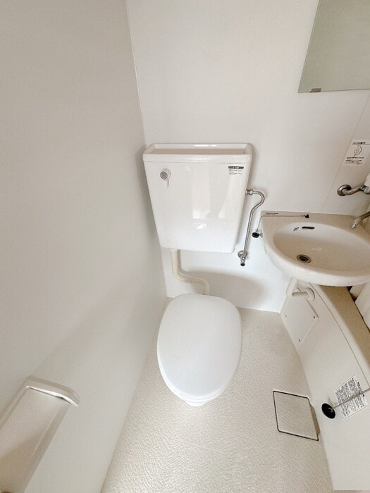 物件内観写真12　(トイレ)