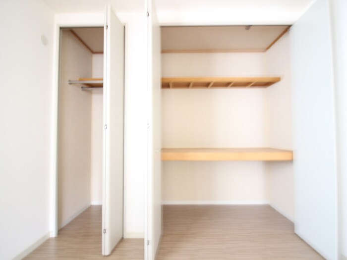 物件内観写真10　(収納)