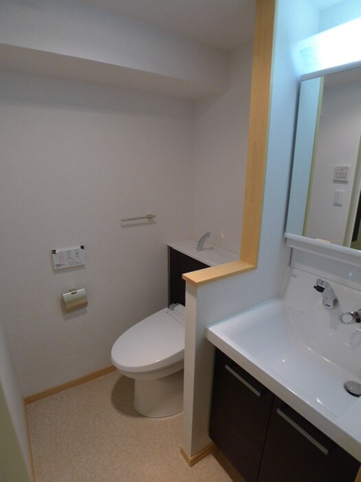 物件内観写真11　(洗面)