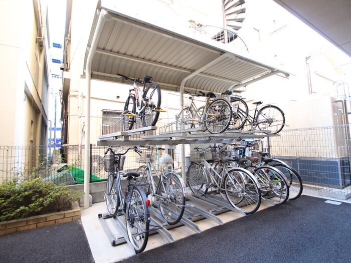 物件外観写真5　(駐輪場)