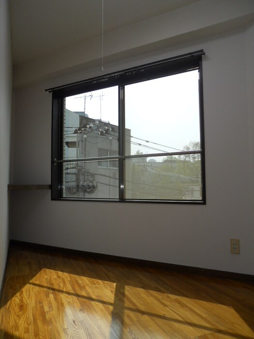 物件内観写真11　(居室)