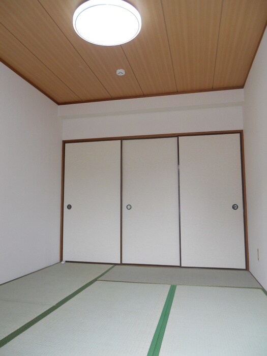 物件内観写真13　(居室)