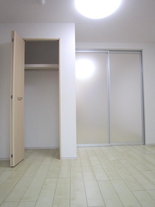 物件内観写真11　(収納)