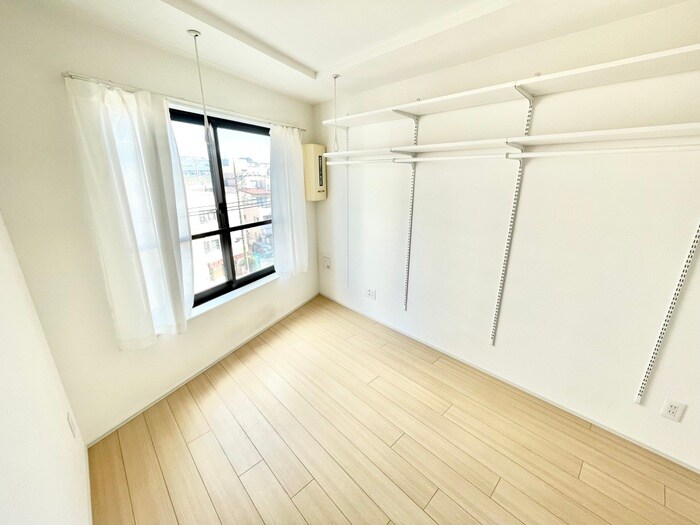 物件内観写真7　(居室)