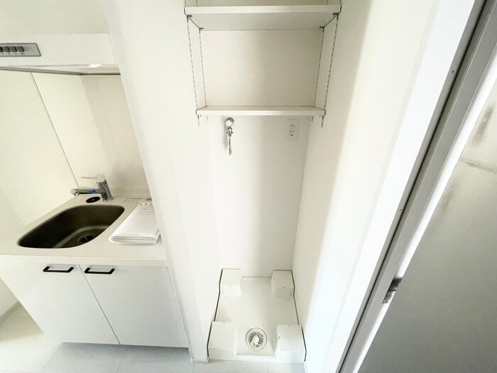 物件内観写真11　(洗濯機置場)