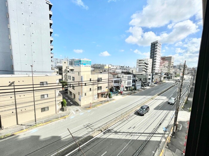 物件内観写真14　(室内からの展望)