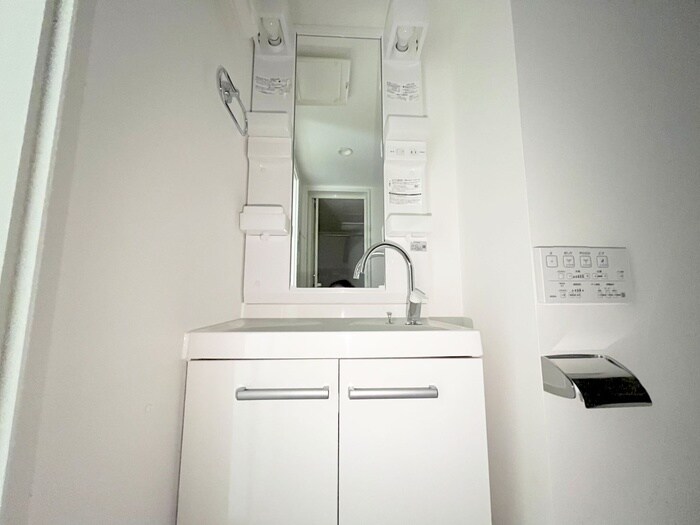 物件内観写真13　(洗面)