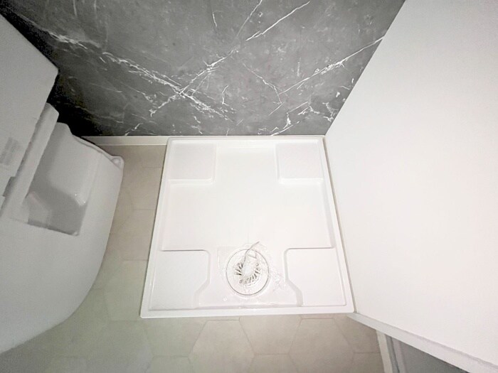 物件内観写真18　(洗濯機置場)