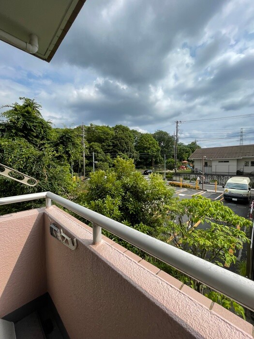 物件内観写真16　(室内からの展望)