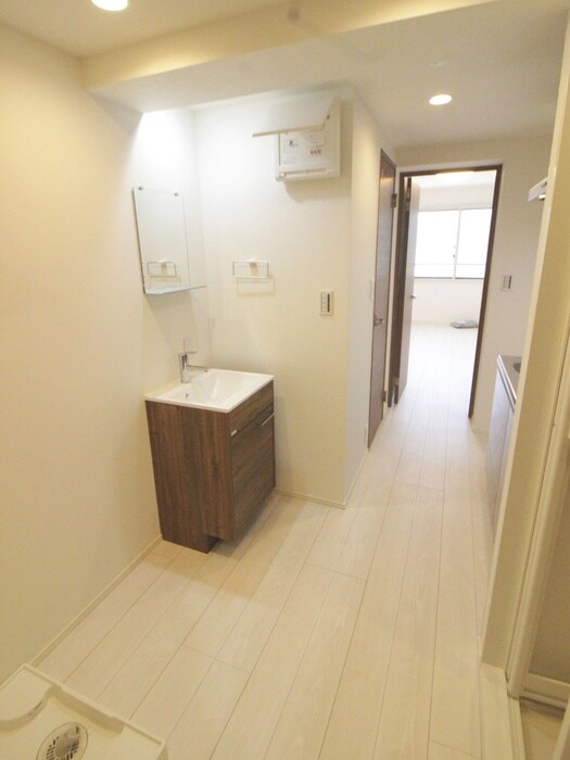 物件内観写真18　(廊下)