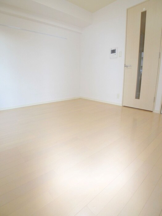 物件内観写真14　(室内からの展望)