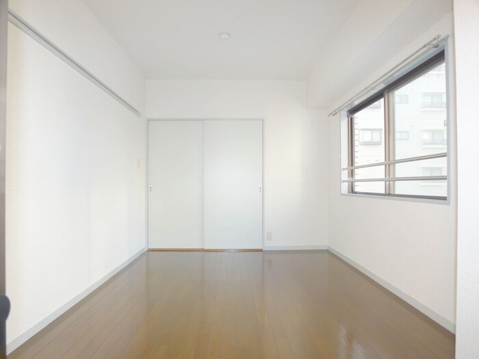 物件内観写真10　(居室)