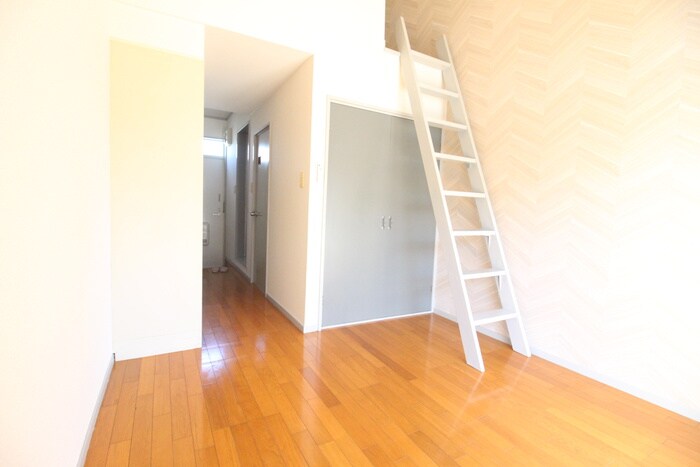 物件内観写真9　(居室)