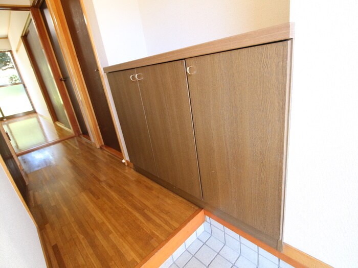 物件内観写真18　(靴箱)