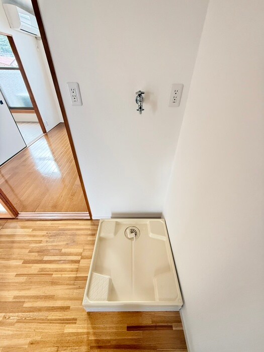 物件内観写真17　(洗濯機置場)