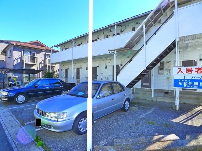 物件外観写真2　(駐車場)