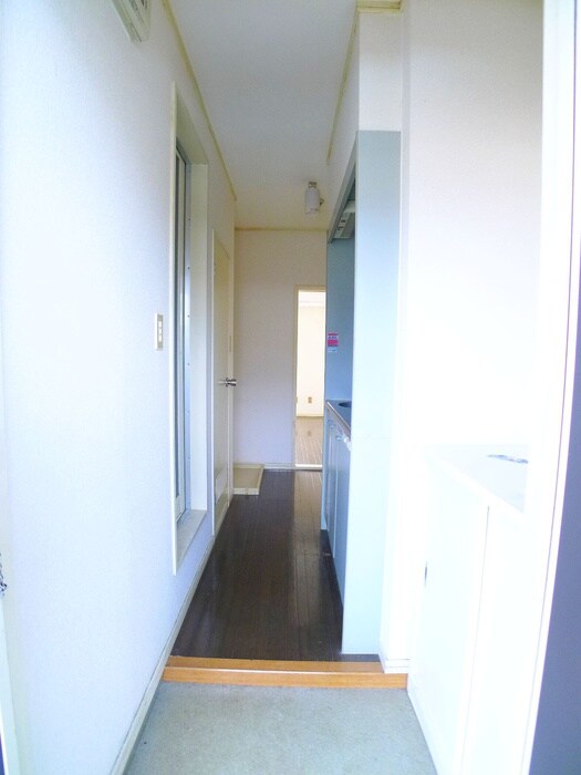 物件内観写真7　(廊下)