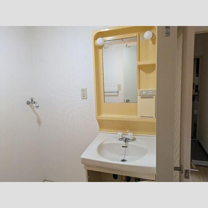 物件内観写真9　(洗面)