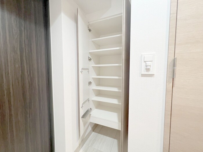 物件内観写真17　(靴箱)