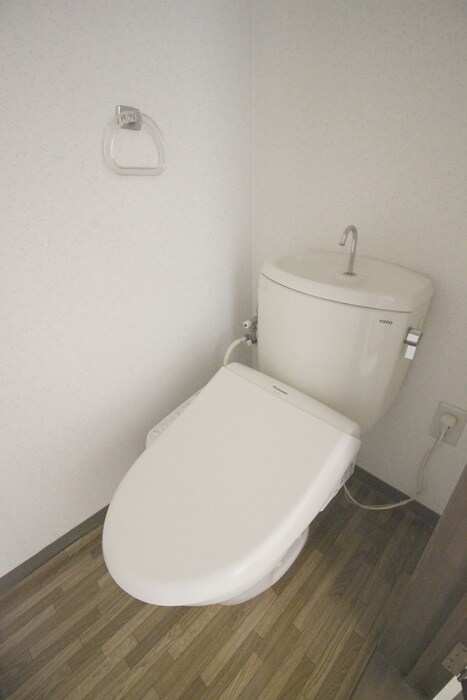 物件内観写真9　(トイレ)