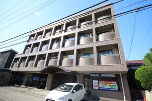 グロ－バル三井外観写真