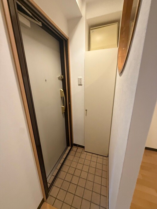 物件内観写真15　(玄関)