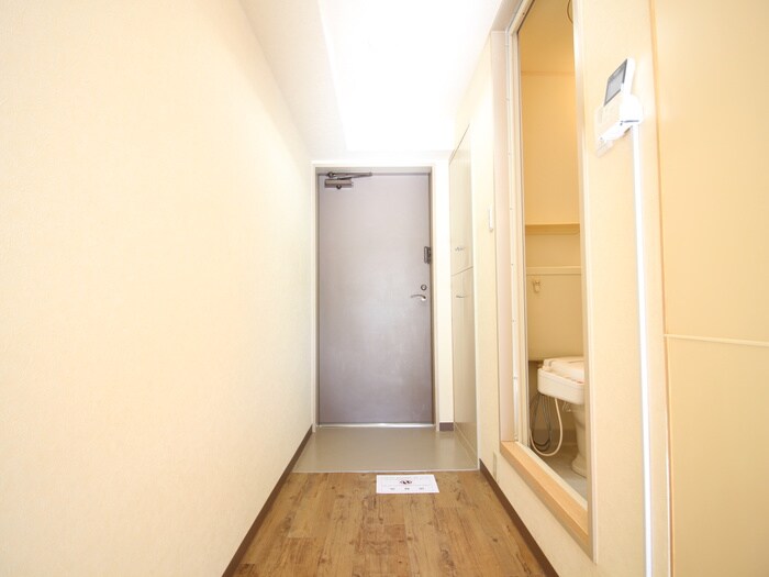 物件内観写真21　(廊下)