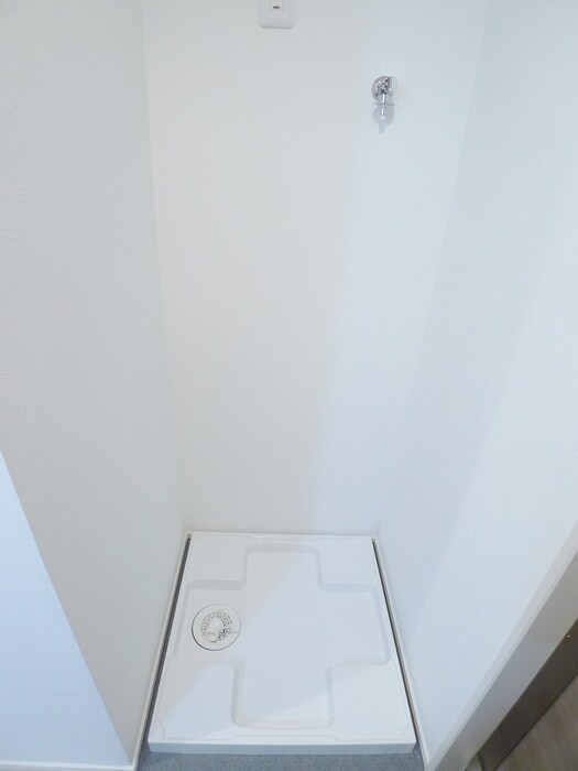 物件内観写真14　(洗濯機置場)