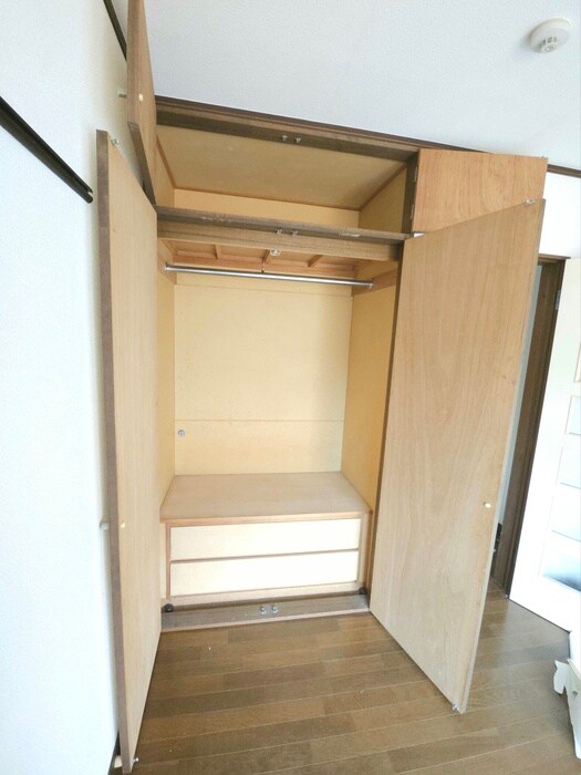 物件内観写真12　(収納)