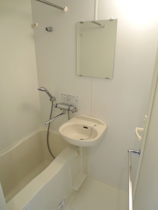 物件内観写真13　(バス／シャワールーム等)