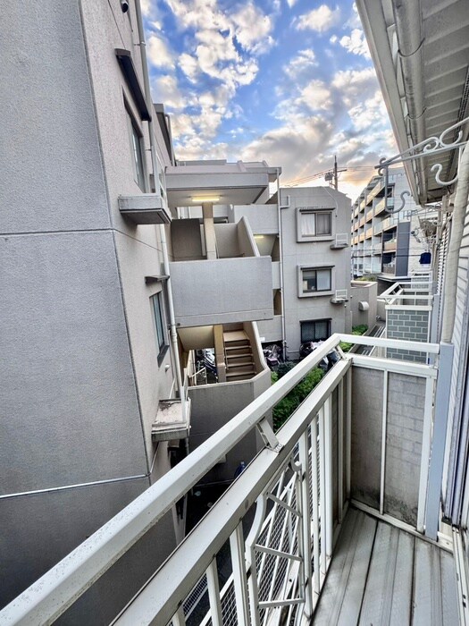 物件内観写真18　(室内からの展望)