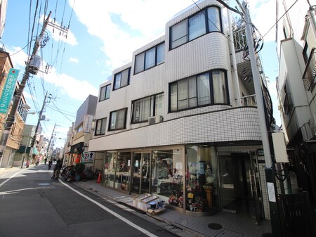 リリーオブザバレー（１０２）外観写真
