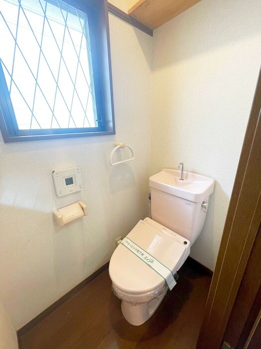 物件内観写真12　(トイレ)