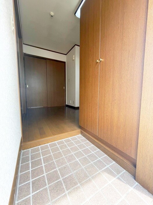 物件内観写真18　(廊下)