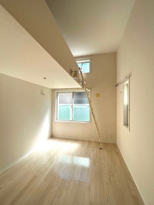 物件内観写真10　(居室)