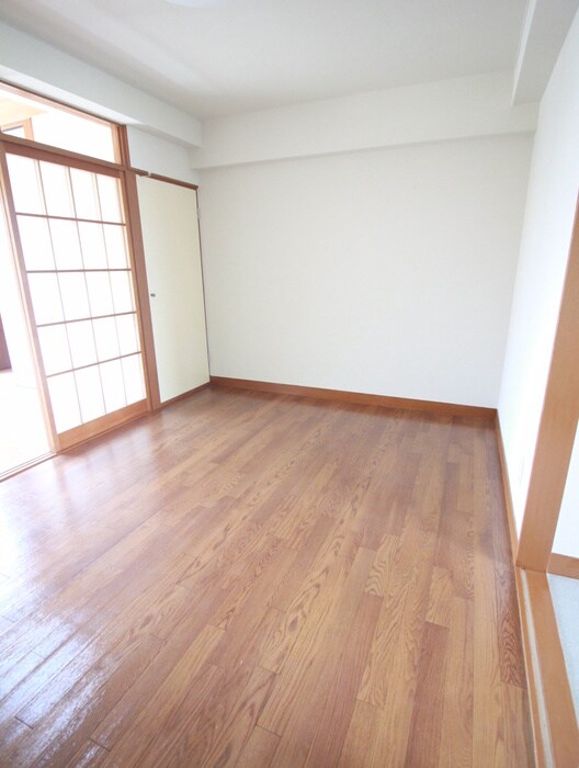 物件内観写真6　(居室)