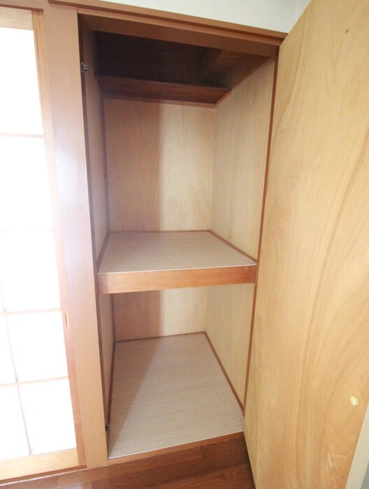 物件内観写真7　(収納)