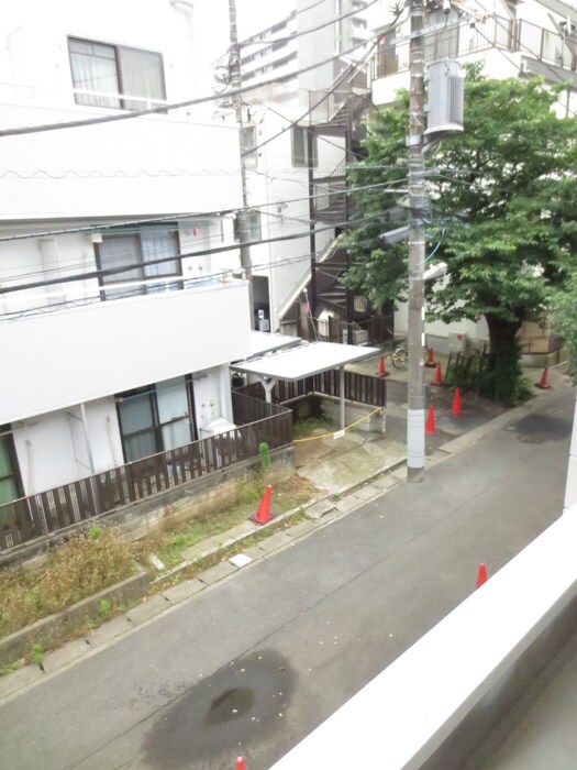 物件内観写真14　(室内からの展望)