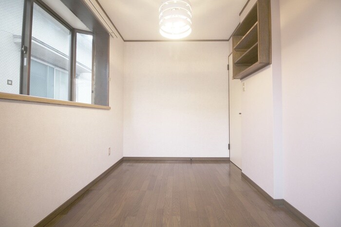 物件内観写真9　(居室)