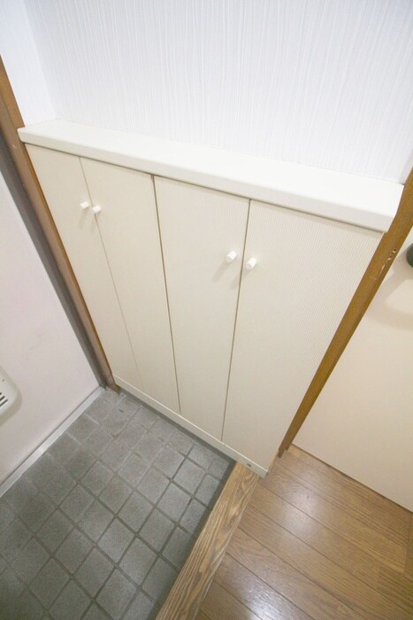 物件内観写真19　(靴箱)