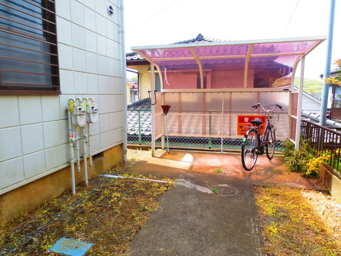 コアラ館の物件外観写真