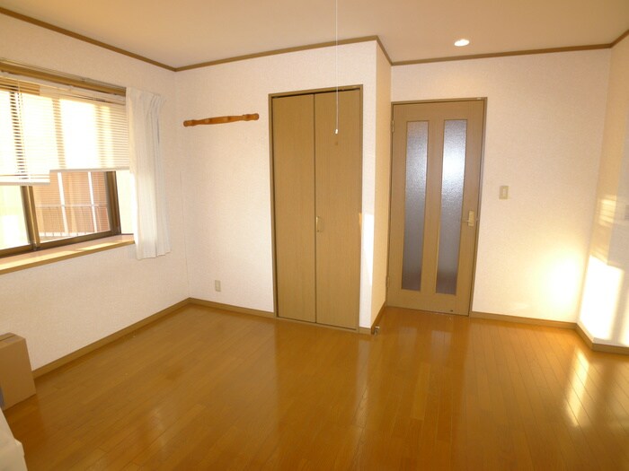 物件内観写真9　(居室)